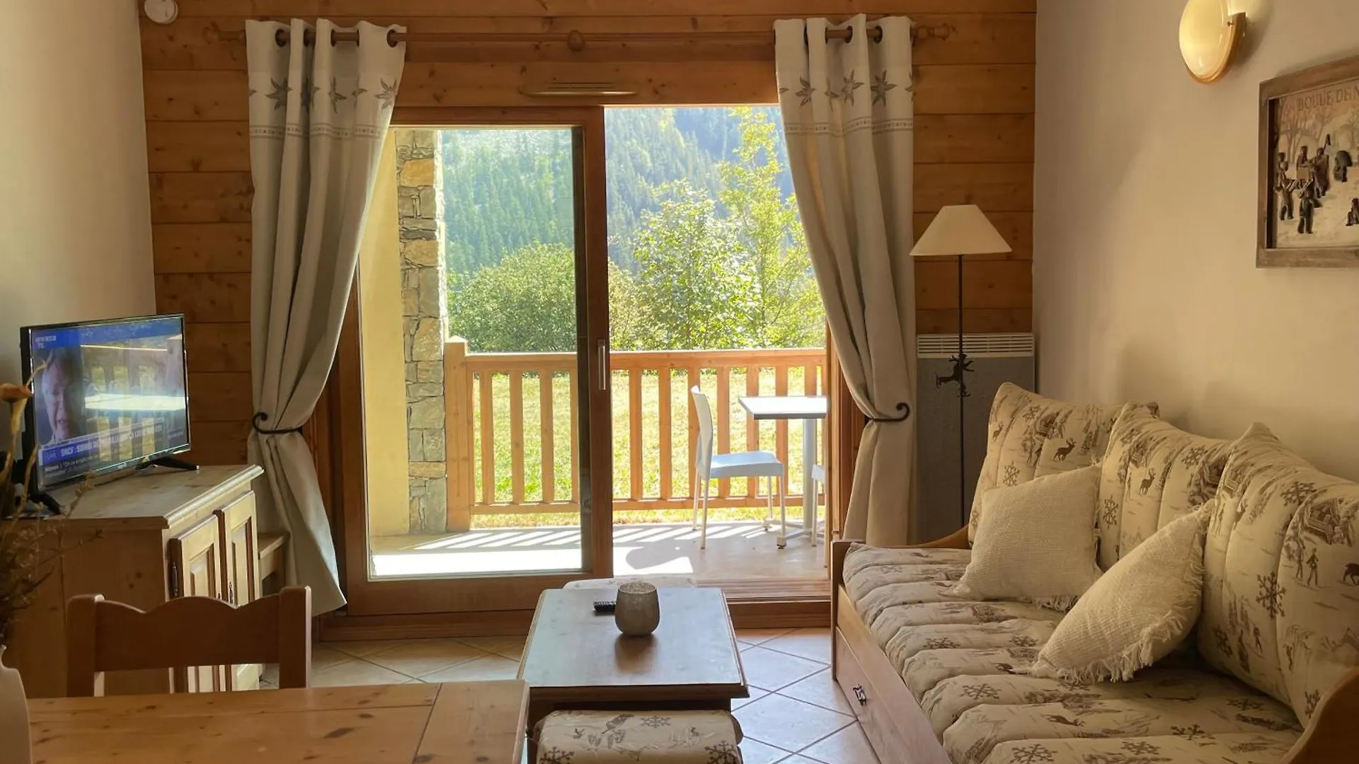 Residence Les Alpages - Appartement Boule De Neige - 3 Pieces 6 Personnes La Plagne 0*,  France